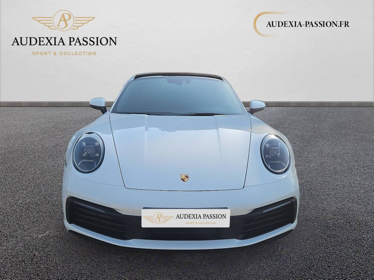 PORSCHE 911 CARRERA COUPE 992 à Bourges
