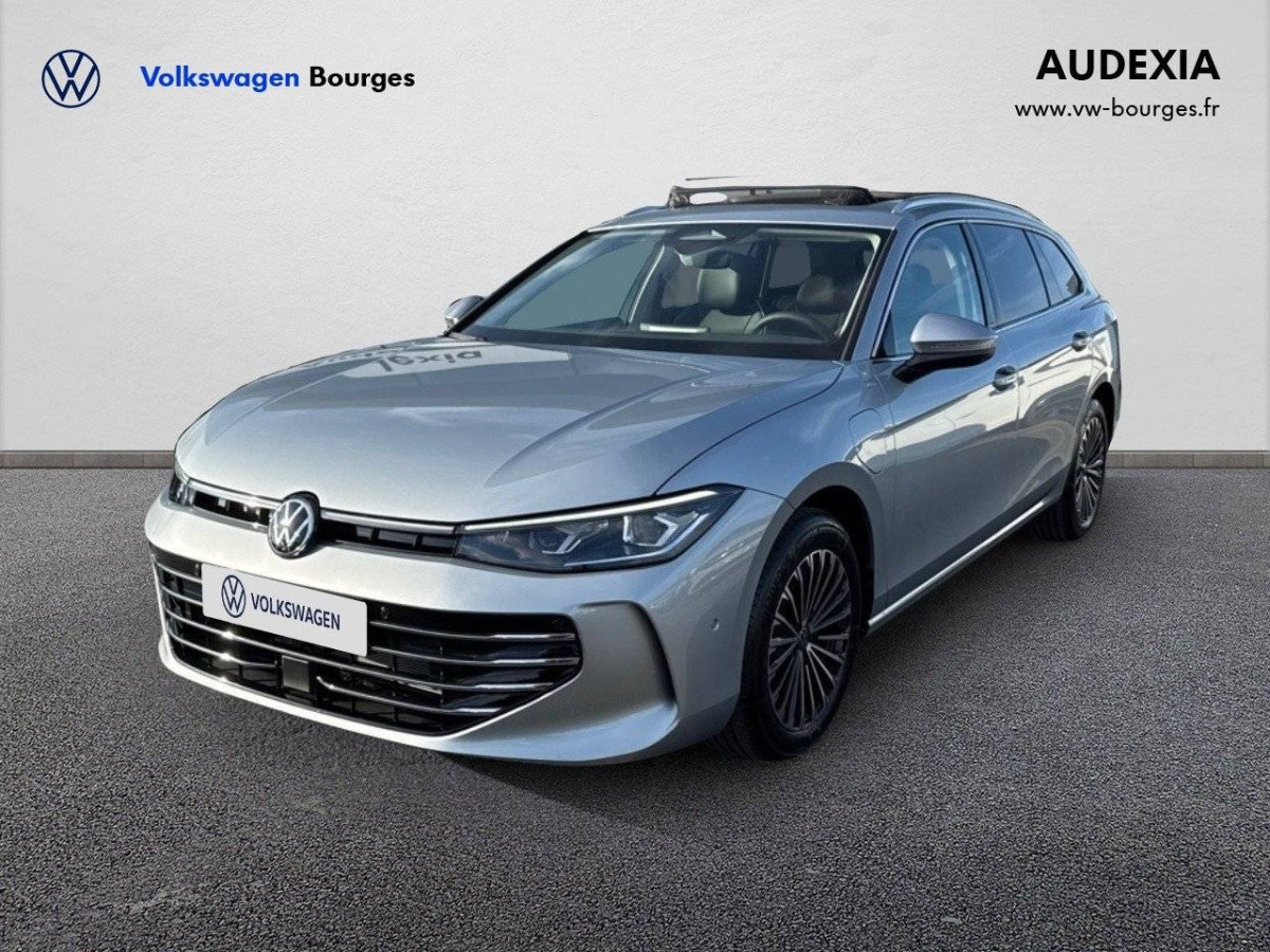 VOLKSWAGEN PASSAT à Auxerre