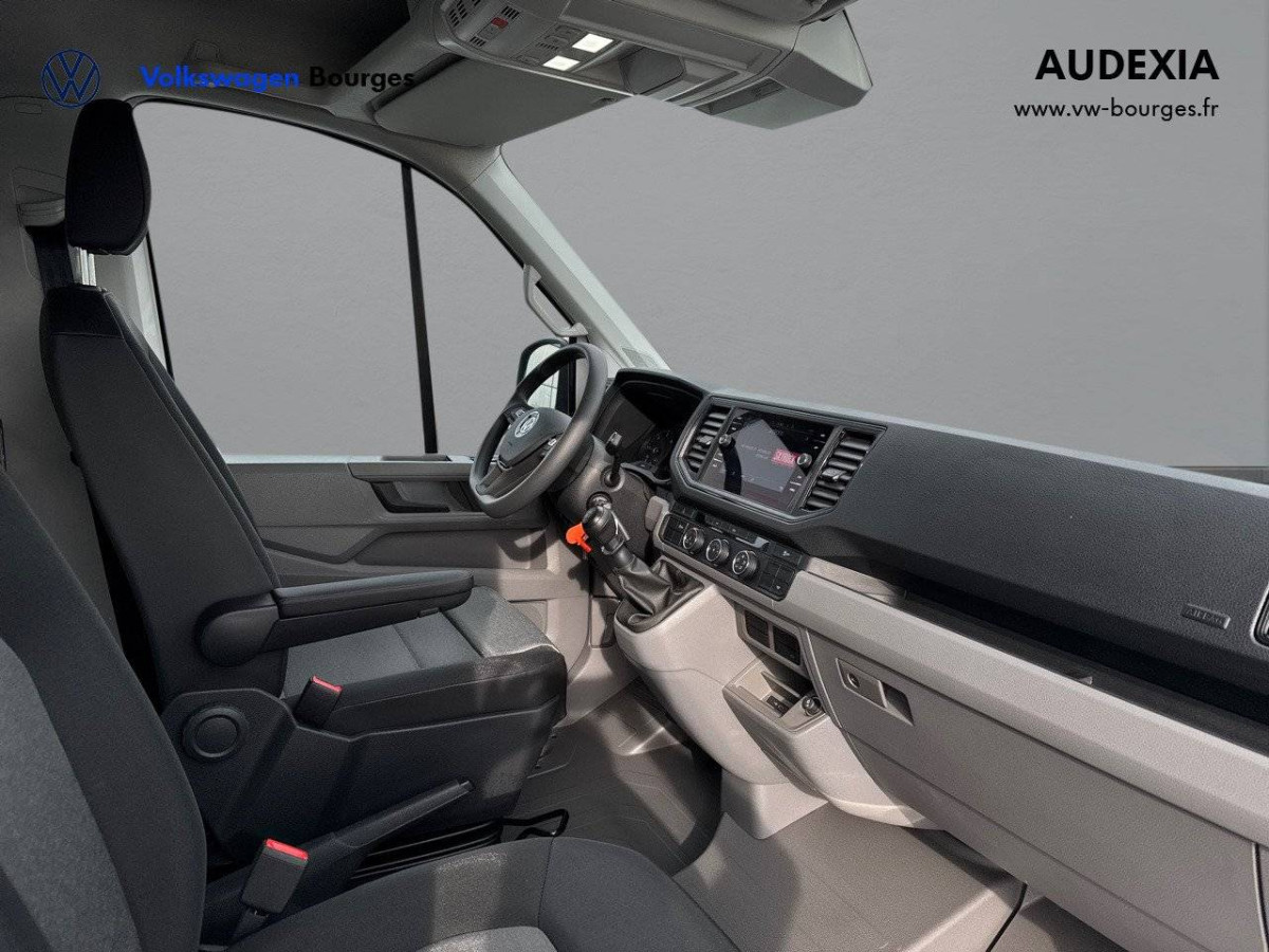 VOLKSWAGEN UTILITAIRES CRAFTER CHASSIS CABINE à Bourges